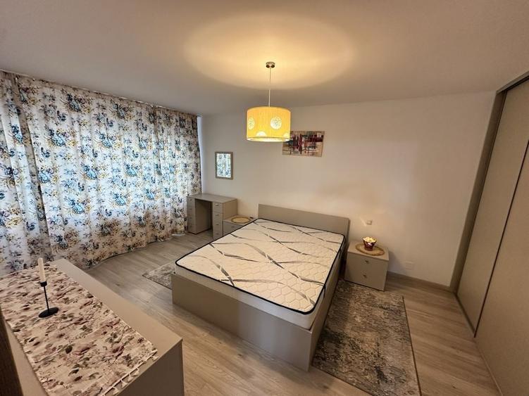 Apartament cu 2 camere decomandat în Florești