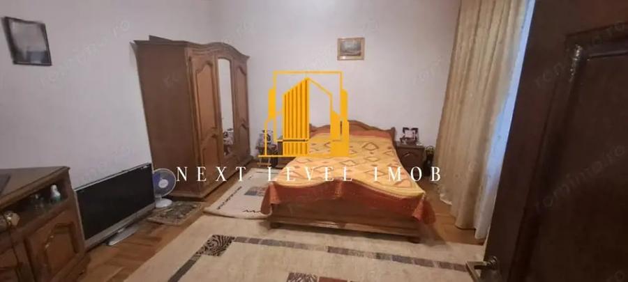 Casă cu 5 camere cu Teren 654 Mp în Eremia