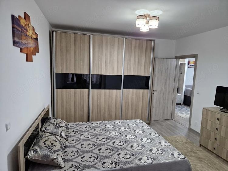 Apartament cu 2 camere semidecomandat în Metalurgiei