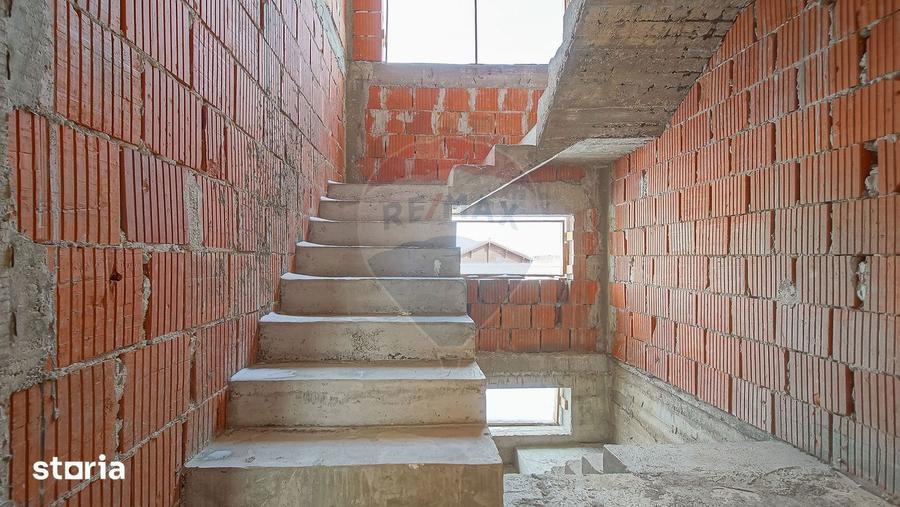 COMISION 0%| Casa individuala | 2 garaje | 192 mp utili | 847 mp teren - 9