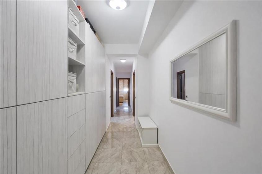 Rezidenta calibrata,echipata,terasa,spatiu auxiliar,Isaran,Tractorul,Brasov - 3