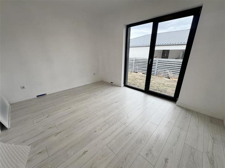 Casa individuala Cristian incalzire in pardoseala si garaj - 14