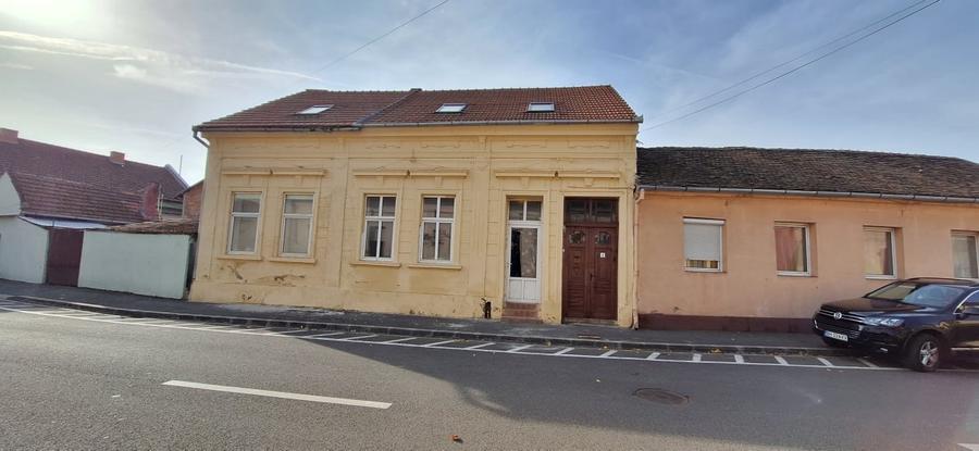 Apartament 4 camere, strada Tuberozelor - 1