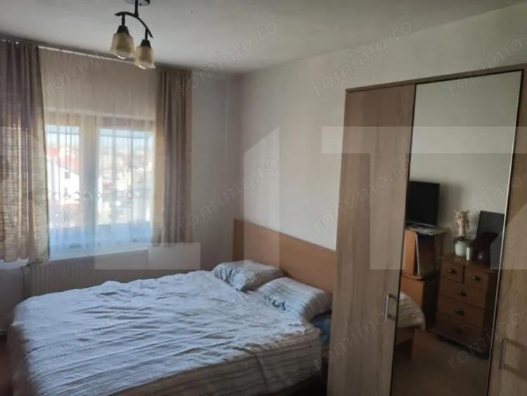 Apartament spatios 4 camere zona 500 - 5