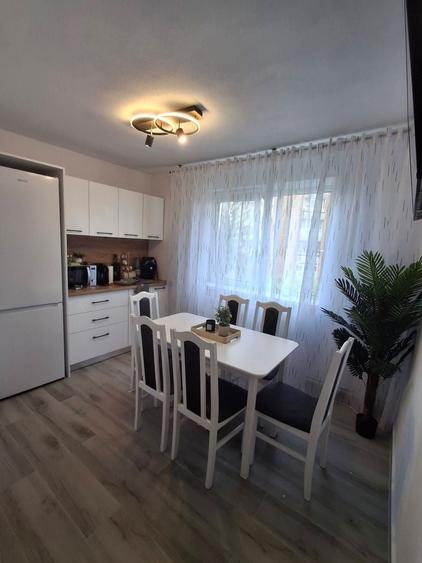 4 camere Ostroveni et 3 cu lift complet renovat 2025 - 1