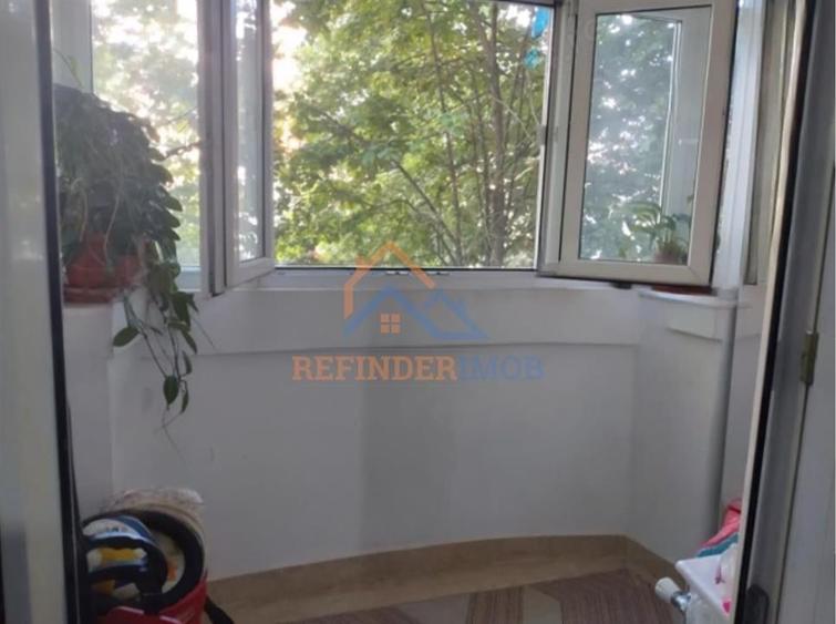 Apartament de vanzare 3 camere zona Bulevardul Constatin Brancoveanu - 8