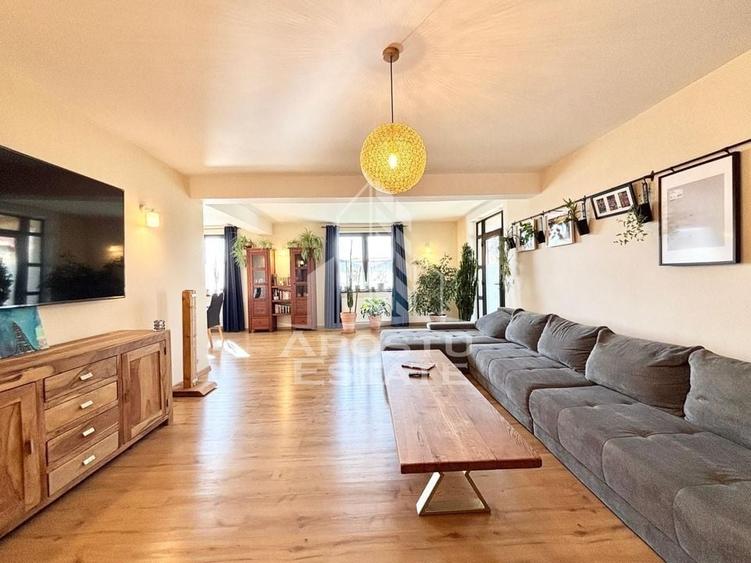 Casa individuala cu 5 camere pe 3 nivele, in Sanandrei - 1