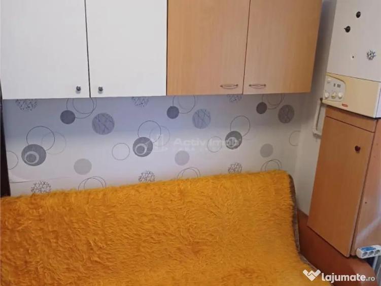 Camera- de inchiriat - Tractorul - 2