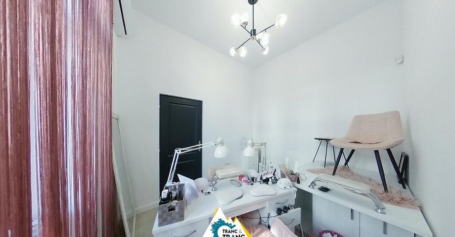 Salon inchiriat Afacere la cheie pe B-dul Revolu?iei, Arad - 22