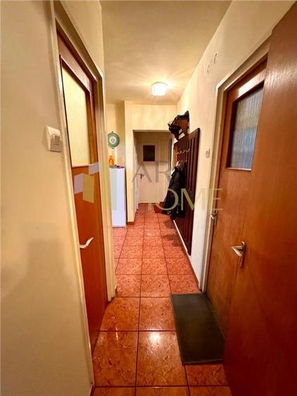 Vanzare apartament 4 camere, boxa si garaj propriu, in Ploiesti, zona Bd. Castan - 22