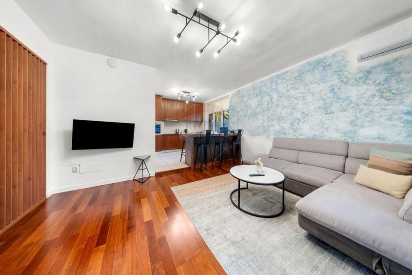 Casa de vanzare cu pozitionare strategica - strada Republicii - 19