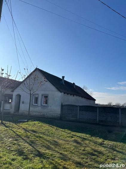 Casa cu teren generos Padureni - 1