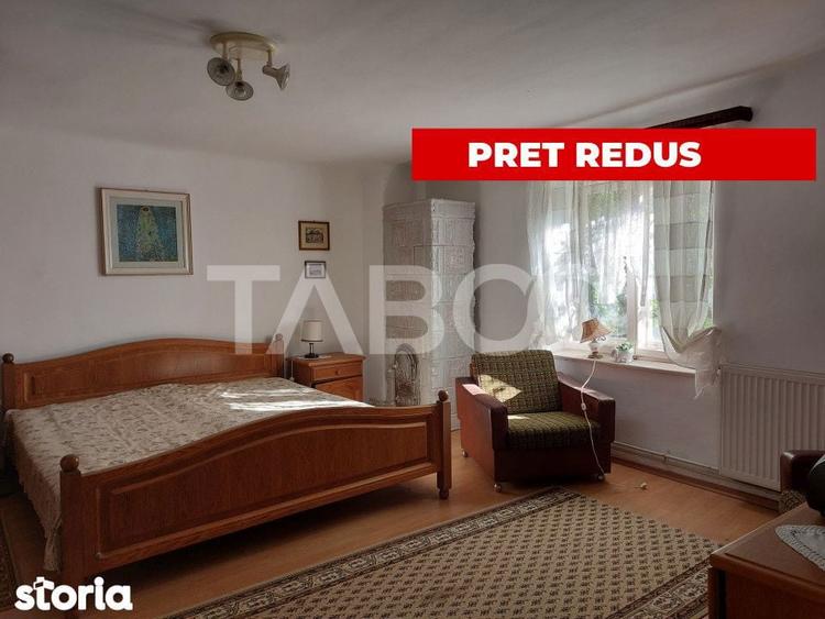 Casa de vanzare cu 2 apartamente separate si teren 500 mp Cisnadioara - 2
