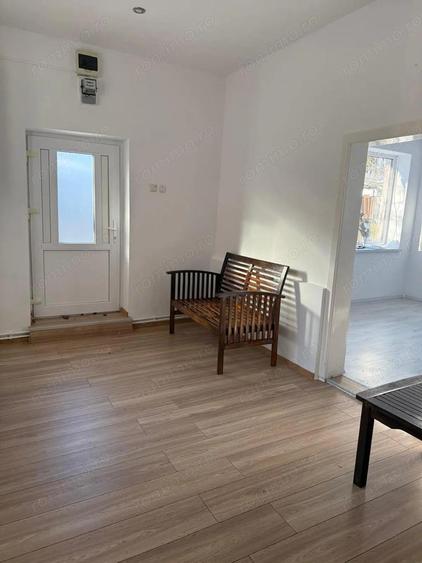 Central - Inchiriere casa 2 camere - Str. Revolutiei - 7