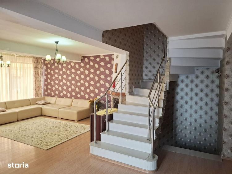 Casă cu 4 camere în Băceni