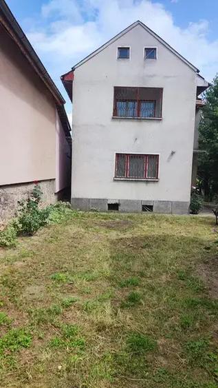 De vanzare, casa cu curte si gradina in Com. Viperesti, Jud. Buzau, la DN10 - 10