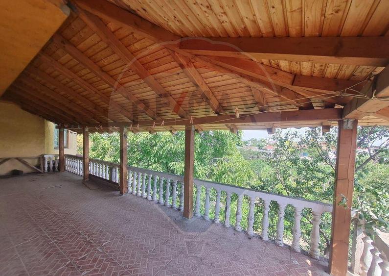 Casa / Vila cu 6 camere in Jorasti - 13