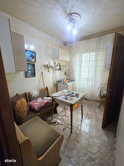 De vanzare apartament cu 2 camere ?i balcon, zona Scolii nr.1, 49.000e - 1