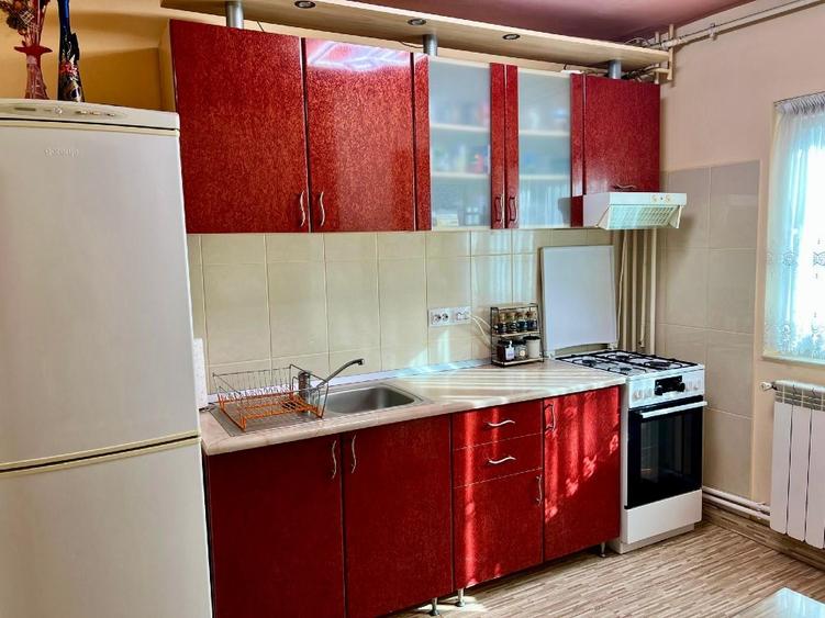Proprietar vand apartament cu 3 camere cu centrala+ baxa, in zona Girocului  - 3