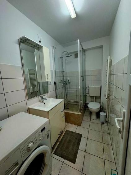 Piața Tomis 3 - garsonieră decomandată mobilată utilată - 8