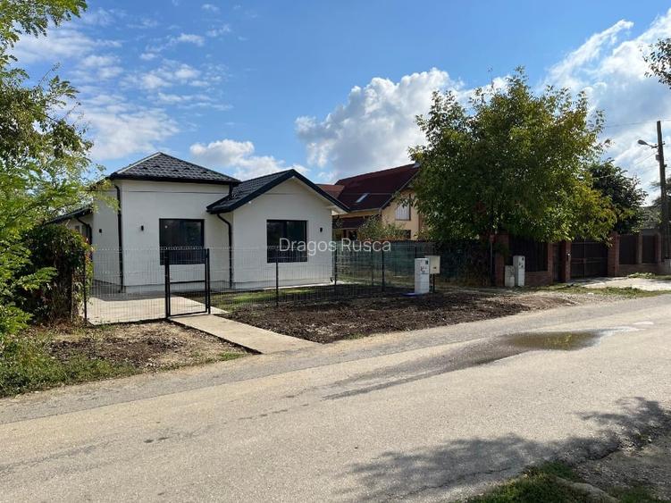 Casa noua, finisaje la cerere, acces auto catre lacul Snagov in vecinatate Casa noua, finisaje la cerere, acces auto catre lacul Snagov in vecinatate