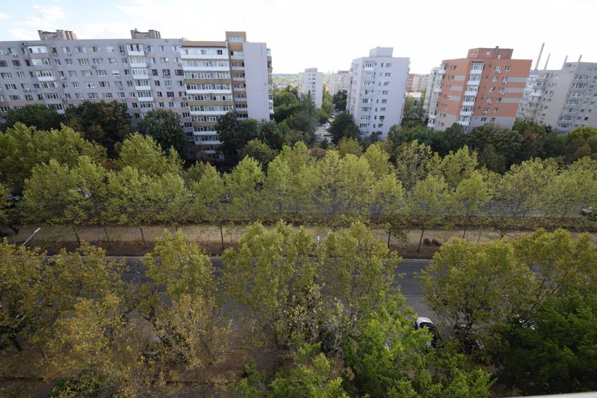 Apartament cu 3 camere decomandat în 1 Decembrie 1918