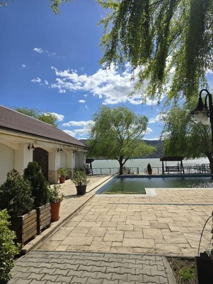 Pensiune Mont Blanc Eselnita Clisura Dunarii Comision 0 - 4