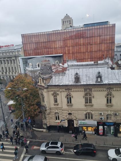 Piata Romana- rond - 6