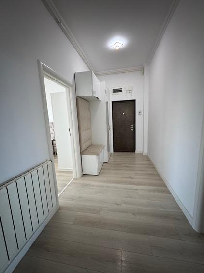 Superb!  4 camere cu vedere la mare, mobilat si utilat, confort lux - 16