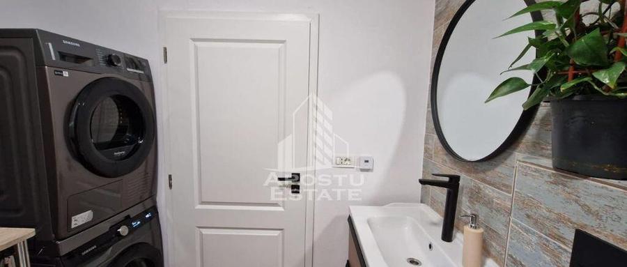 Apartament la casa cu curte comuna zona Piata Maria - 2