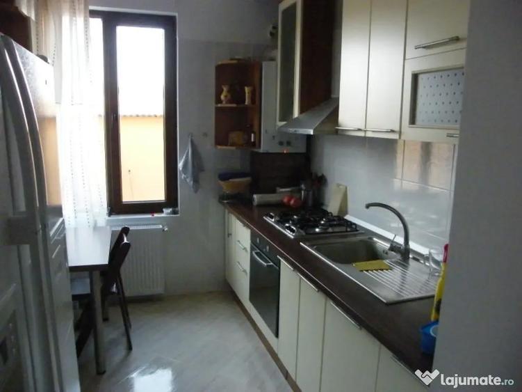 Otopeni, proprietar, vine doua vile in duplex - 10
