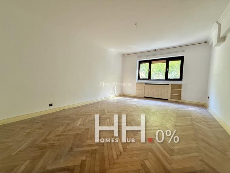 Garsonieră decomandată în Primăverii Garsonieră decomandată în Primăverii