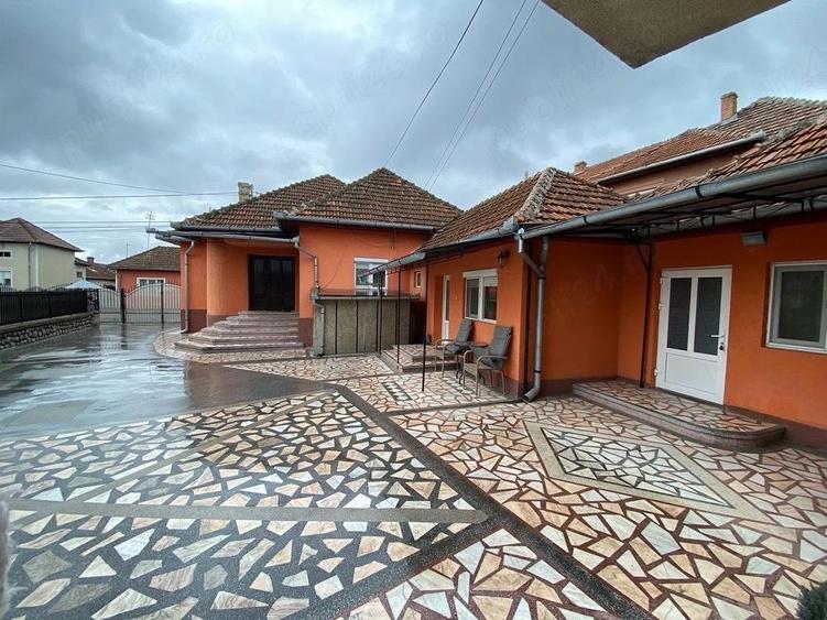 Casa + pensiune de vanzare - 6