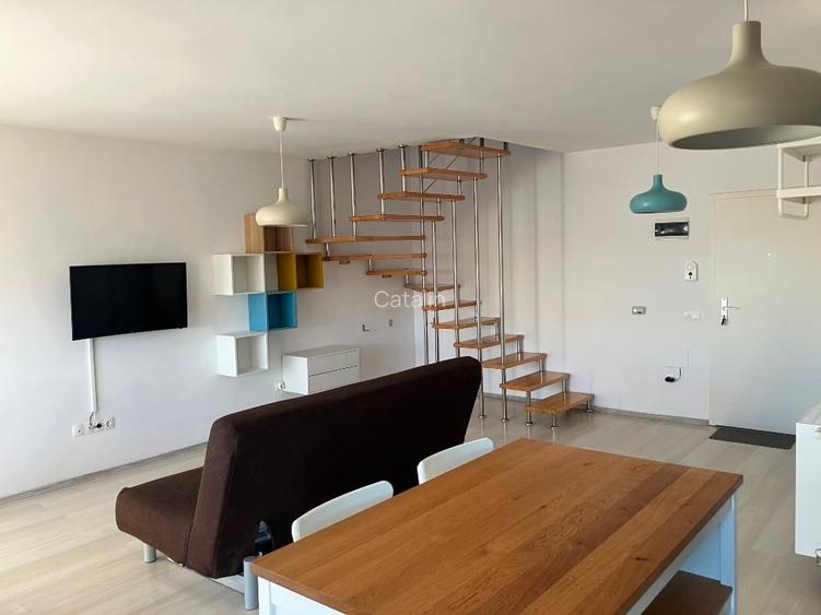 Apartament 3 camere tip duplex + 2 boxe + loc parcare