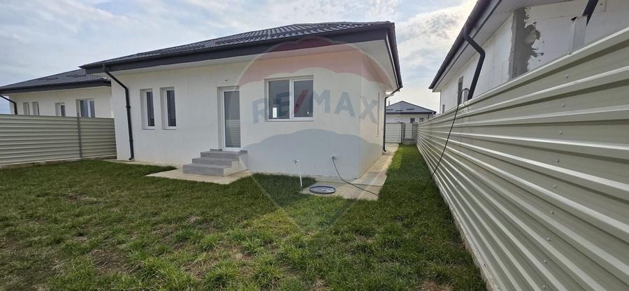 Muta-te Azi! Casa Noua la Cheie Crevedia – 3 Camere, Gradina Proprie - 1