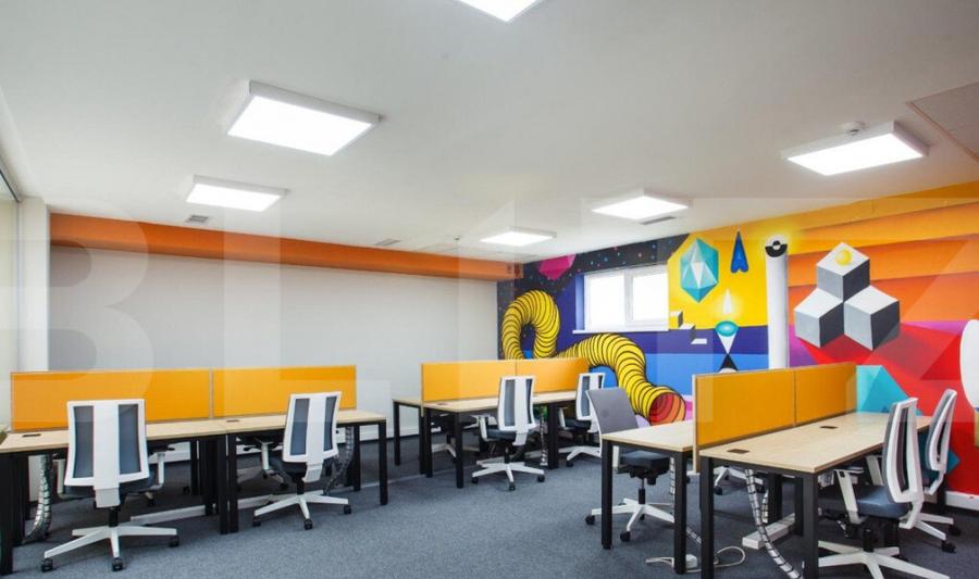 Cladire de birouri, Ultracentral - 14