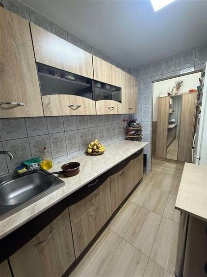 Apartament 3 camere Baza 3 - 7