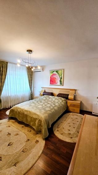 Casa individuala 11 incaperi | Zona Iancu Nicolae - Privighetorilor | Teren 627 - 18