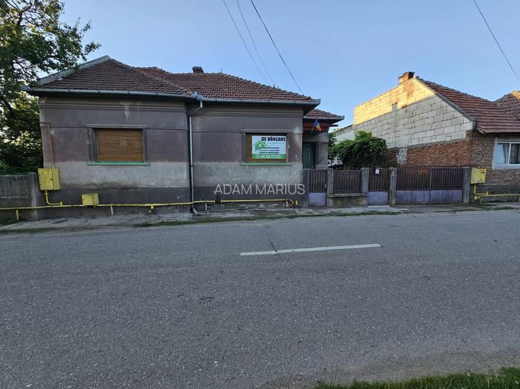 Casă individuală cu 3 camere în Exterior Est Casă individuală cu 3 camere în Exterior Est