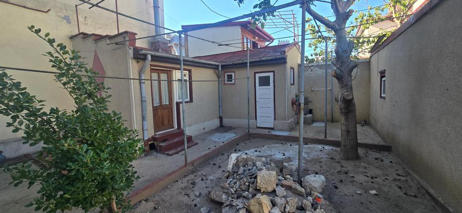 Faleza Nord-Exclusivitate, vila P+1, 450mp teren, 18m deschidere, garaj - 18