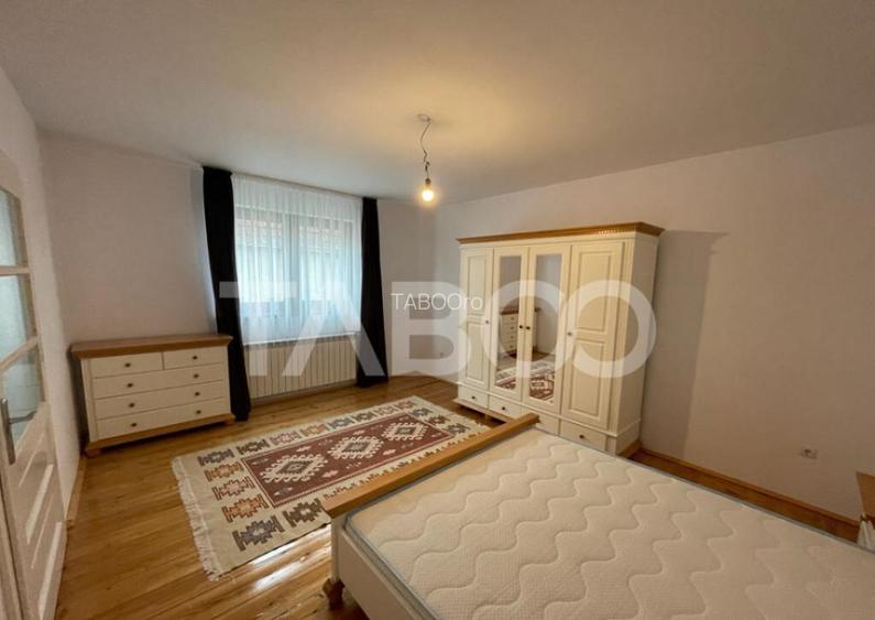 Casa individuala 2 camere renovata complet cu garaj si curte Casa individuala 2 camere renovata complet cu garaj si curte