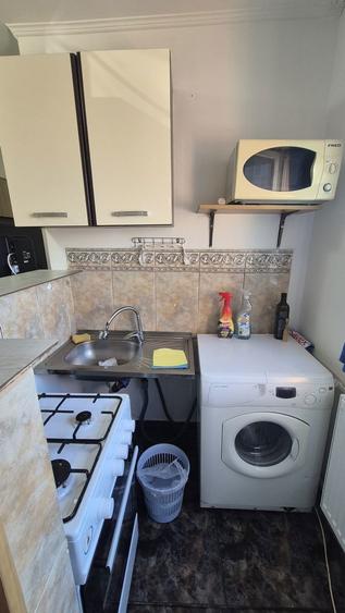 Inchiriez Garsoniera Titan - 2