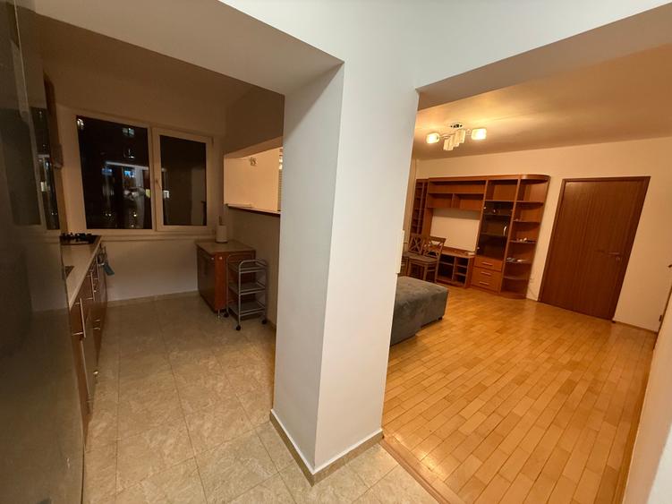 Piata Domenii, 3 camere deosebit, etaj 6, bloc reabilitat, 70 mp - 24