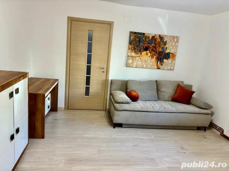 Vand apartament cu 2 camere zona stadion - 1