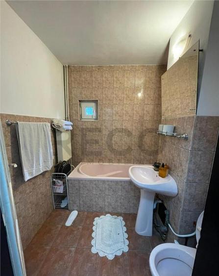 Reco Apartament 3 camere, chirie in Nufarul - 2