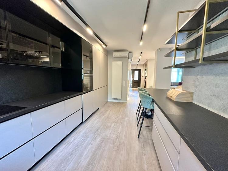 OXFORD GARDENS | VILA MOBILATA LUX LANGA PADURE | SCOALA AMERICANA - 10