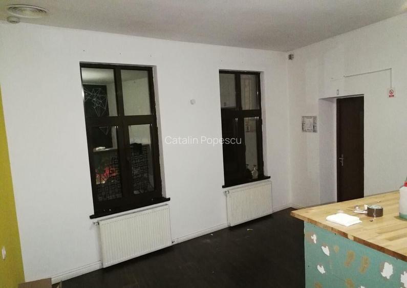 Spatiu comercial in vila Piata Rosetti 330mp cu terasa 100mp