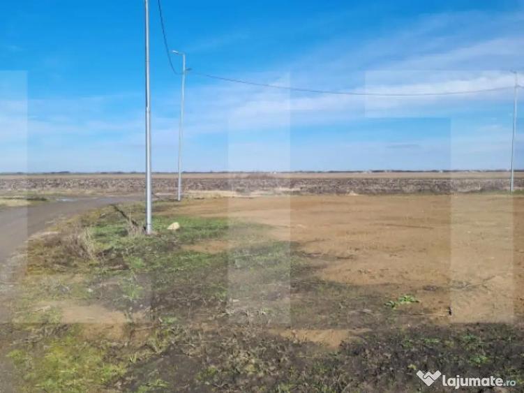 Teren de casa Sanmihaiu Roman - 2