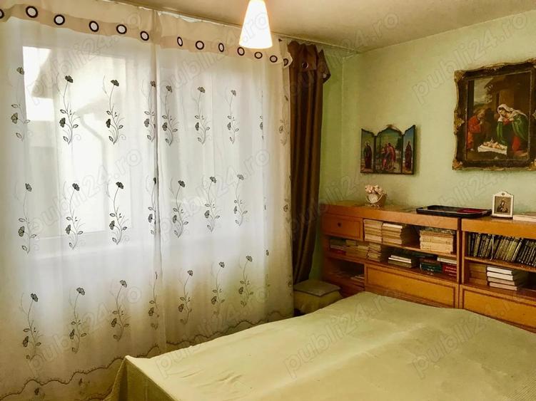 Apartament 3 camere,decomandate,2 balcoane,et. 4,Bdul Decebal,bloc 21 - 6