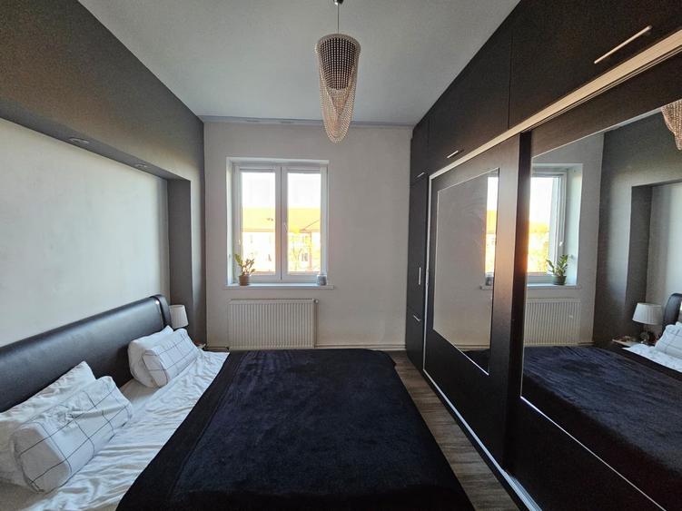 Apartament 2 camere, decomandat, etaj 2 din 2, cu pod, zona Aeroport, comision 0 - 9